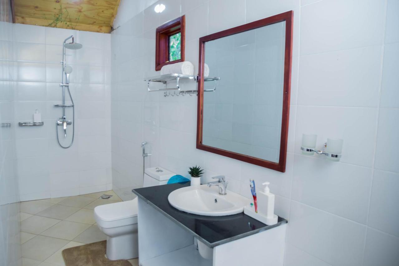 Shose Farmhouse Chalets & Campsite Моши Экстерьер фото