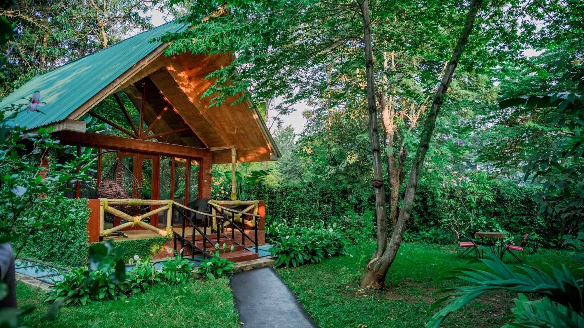 Shose Farmhouse Chalets & Campsite Моши Экстерьер фото